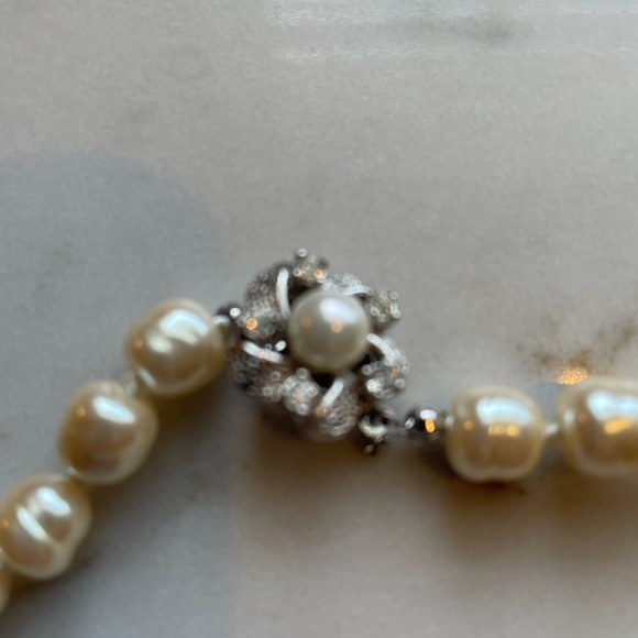 Carolee Jacqueline Kennedy Onassis pearl necklace. - Picture 3 of 5